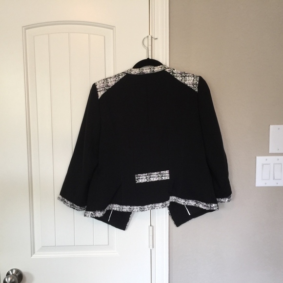 Jacket - Picture 3 of 4